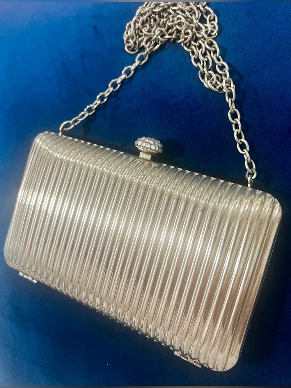 HUSER Silver Steel Hard Case Clutch Evening Bag Ribbed Chain Strap Crystal Clasp
